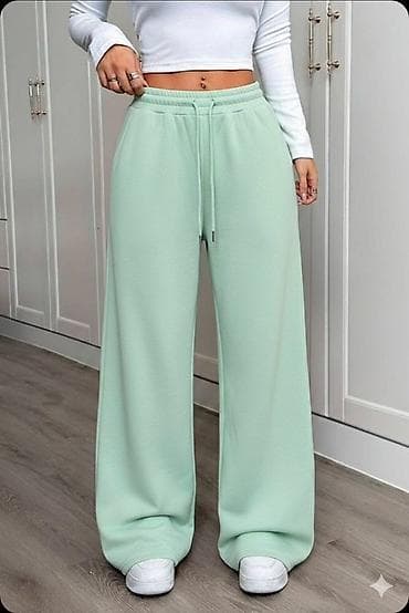 Women's Sweatsuits: Cena 1700 din
S M L XL 2XL 3XL 4XL
Pamuk ☘️ at lalafo.rs — 2 Women's Sweatsuits: Cena 1700 din
S M L XL 2XL 3XL 4XL
Pamuk ☘️ — 2