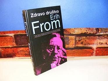 ZDRAVO DRUŠTVO - Erih FromAutor: Erih FromŽanrovi: PsihologijaIzdavač na lalafo.rs ZDRAVO DRUŠTVO - Erih FromAutor: Erih FromŽanrovi: PsihologijaIzdavač