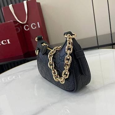 Crna ženska torba od kože sa utisnutim monogramskim uzorkom po celoj na lalafo.rs — 2 Crna ženska torba od kože sa utisnutim monogramskim uzorkom po celoj — 2