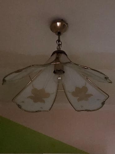 Luster u obliku cveta, kombinacija hrom i kaljeno staklo, sa jednim na lalafo.rs — 3 Luster u obliku cveta, kombinacija hrom i kaljeno staklo, sa jednim — 3