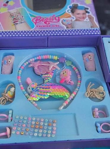 Dečiji kozmetičko-nakit set “Beauty Magic Box” – višespratna kutija sa na lalafo.rs — 5 Dečiji kozmetičko-nakit set “Beauty Magic Box” – višespratna kutija sa — 5