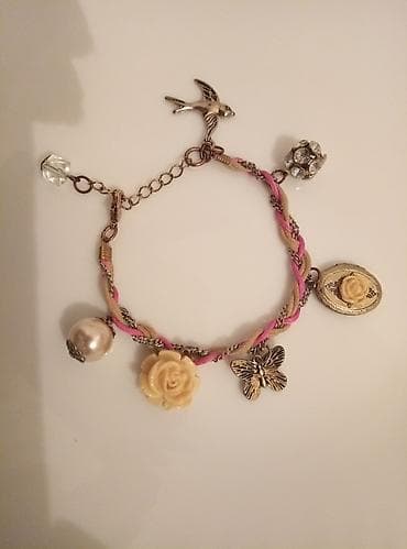 Narukvica Primarkt Holandija na lalafo.rs — 1 Narukvica Primarkt Holandija — 1