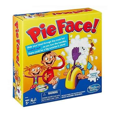 Hasbro društvena igra Pie Face! - Porodična, zabavna igra u kojoj na lalafo.rs Hasbro društvena igra Pie Face! - Porodična, zabavna igra u kojoj