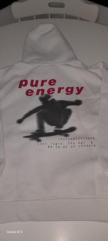 ZARA dukserica s kapuljačom – model “pure energy” - Boja: bela - na lalafo.rs — 2 ZARA dukserica s kapuljačom – model “pure energy” - Boja: bela - — 2