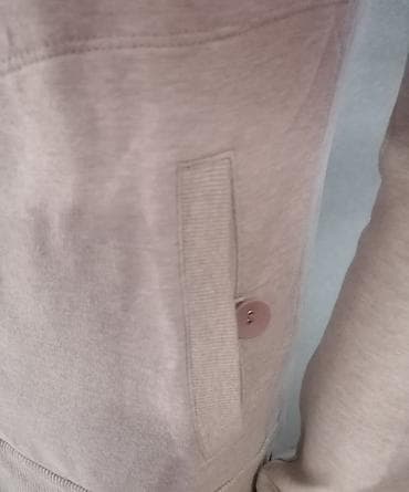Ženska dukserica sa rajsferšlusom i kapuljačom - Boja: puder/boja na lalafo.rs — 3 Ženska dukserica sa rajsferšlusom i kapuljačom - Boja: puder/boja — 3