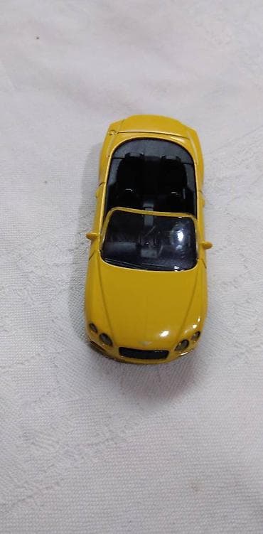 Siku Bentley Continental 8 cm. ocuvan na lalafo.rs — 3 Siku Bentley Continental 8 cm. ocuvan — 3