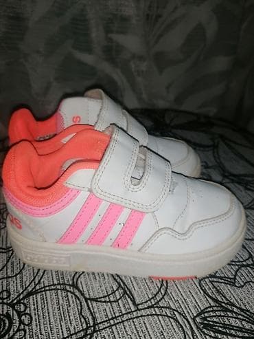 Adidas patike za devojcice vel.24, unutrasnje gaziste 15 cm u odlicnom na lalafo.rs — 2 Adidas patike za devojcice vel.24, unutrasnje gaziste 15 cm u odlicnom — 2
