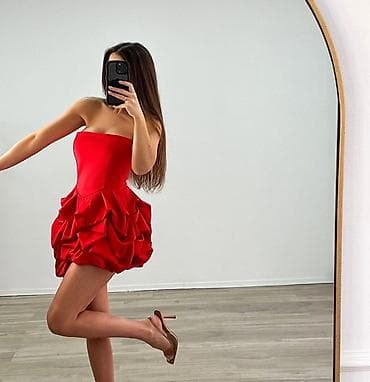 🔥Koktel mini haljina bez bretela sa skulpturalnim naborima
✅2900 di na lalafo.rs — 2 🔥Koktel mini haljina bez bretela sa skulpturalnim naborima
✅2900 di — 2