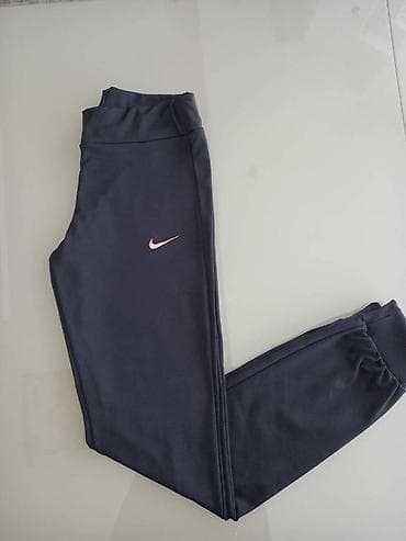Nike ženska trenerka donji deo sa ranflom NOVO Novo Mokra likra na lalafo.rs Nike ženska trenerka donji deo sa ranflom NOVO Novo Mokra likra