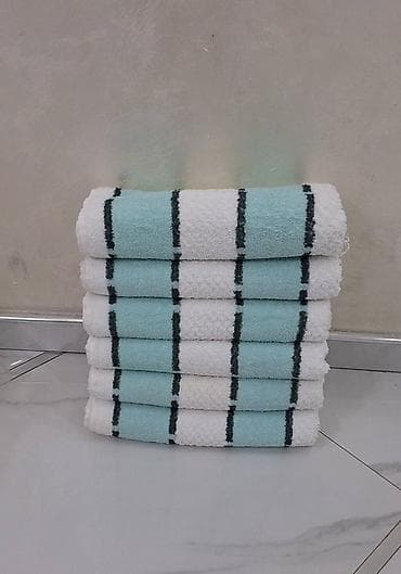 Textile: Kupaci peskiri 140x70 6 kom 3400 din
SN💫 at lalafo.rs — 2 Textile: Kupaci peskiri 140x70 6 kom 3400 din
SN💫 — 2
