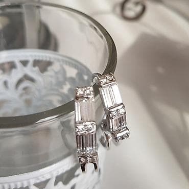 Earrings: Minđuše, italijansko srebro 925 - kristal Rodinirane, ne tamne, ne at lalafo.rs — 1 Earrings: Minđuše, italijansko srebro 925 - kristal Rodinirane, ne tamne, ne — 1