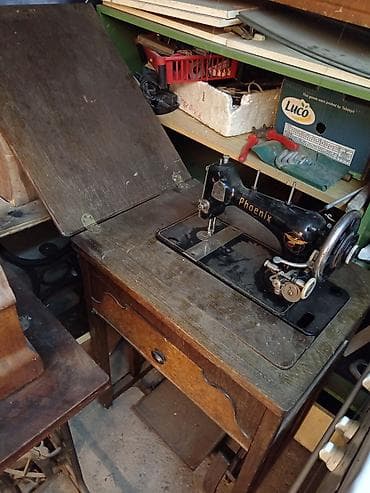 Kolekcija starih šivaćih mašina – Singer, Bagat i druge - Više na lalafo.rs — 10 Kolekcija starih šivaćih mašina – Singer, Bagat i druge - Više — 10