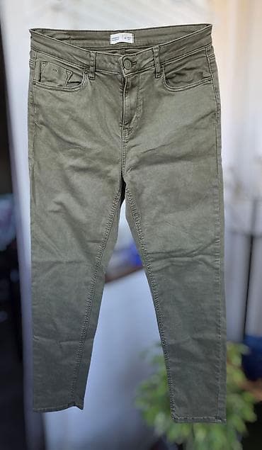 Maslinasto zelene pantalone (džins izgled) - Model: klasičan kroj sa na lalafo.rs Maslinasto zelene pantalone (džins izgled) - Model: klasičan kroj sa