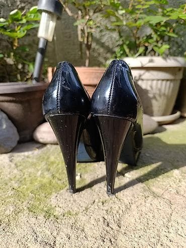 Pumps: Lakovane salonke br 38,poreklo Turska,visina stikle 12 cm,gaziste 22 at lalafo.rs — 3 Pumps: Lakovane salonke br 38,poreklo Turska,visina stikle 12 cm,gaziste 22 — 3