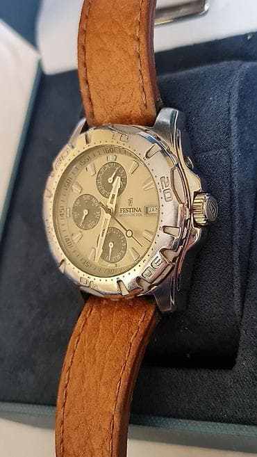 Sat muski sa kutijom sve radi na lalafo.rs — 9 Sat muski sa kutijom sve radi — 9