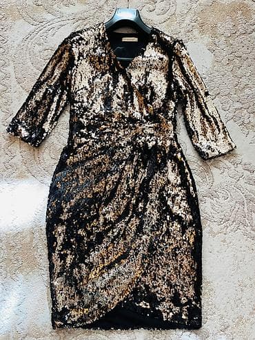 Haljina svecana. Nosena samo jednom. Velicina M na lalafo.rs Haljina svecana. Nosena samo jednom. Velicina M