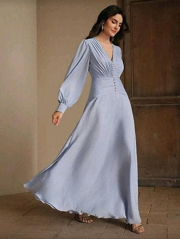 Haljina
Saten
Velicina S
1500 RSD✨ na lalafo.rs Haljina
Saten
Velicina S
1500 RSD✨