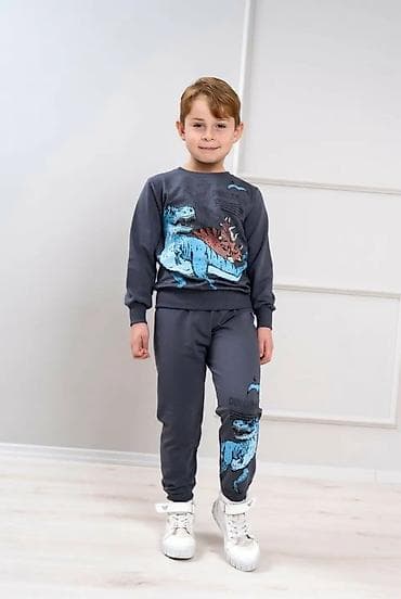 Dečiji komplet trenerke – dinosaurus motiv - Dvod elni set: dukserica na lalafo.rs — 3 Dečiji komplet trenerke – dinosaurus motiv - Dvod elni set: dukserica — 3