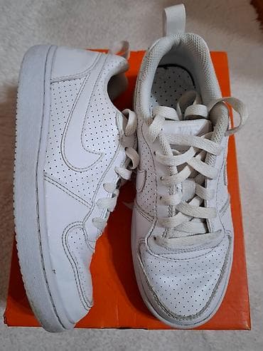 Nike original unisex patike veličina 35. 5 ug 22.5 cm uplata pre na lalafo.rs — 8 Nike original unisex patike veličina 35. 5 ug 22.5 cm uplata pre — 8
