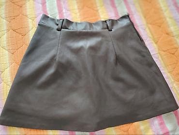 eko koza sa: Ženske šorts-suknja (skort) od eko kože, braon boje. *dužina suknje na lalafo.rs — 2 eko koza sa: Ženske šorts-suknja (skort) od eko kože, braon boje. *dužina suknje — 2