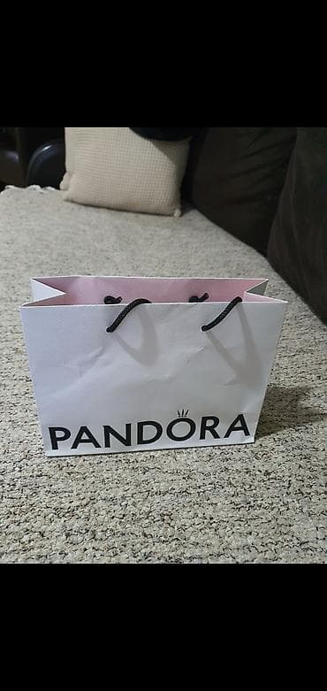 Pandora narukvica Bela rada Nova, nekoirišćena, prelepa, nova. Dolazi na lalafo.rs — 4 Pandora narukvica Bela rada Nova, nekoirišćena, prelepa, nova. Dolazi — 4