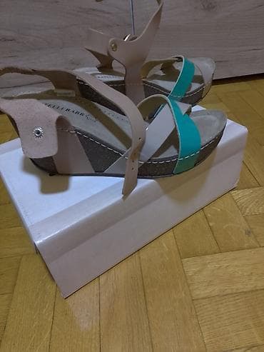 Sandals: Frateli Babb,sandale,anatomske,velicina 40,sasvim nove,zeleno -bez at lalafo.rs — 4 Sandals: Frateli Babb,sandale,anatomske,velicina 40,sasvim nove,zeleno -bez — 4