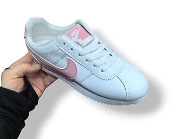 Nike Cortez 🎀
(36-41)
Cena: 3800 din🤍🤍 na lalafo.rs — 5 Nike Cortez 🎀
(36-41)
Cena: 3800 din🤍🤍 — 5