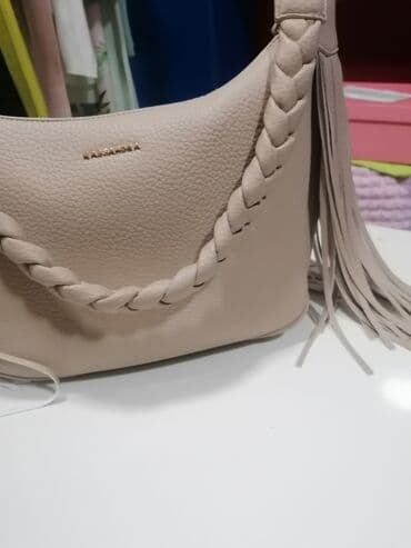 Materijal: Veštačka koža na lalafo.rs Materijal: Veštačka koža