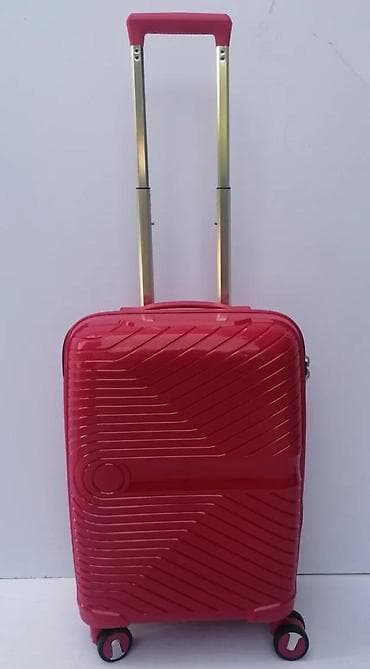 Travel suitcases and bags: Tvrdi kofer na točkiće – ručni kabinski format - Materijal at lalafo.rs — 8 Travel suitcases and bags: Tvrdi kofer na točkiće – ručni kabinski format - Materijal — 8