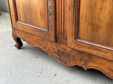 Antique Dressers: Stilska komoda iz 19. veka 🏛️✨ Autentičan komad iz 19. veka, u at lalafo.rs — 14 Antique Dressers: Stilska komoda iz 19. veka 🏛️✨ Autentičan komad iz 19. veka, u — 14