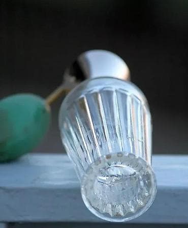Antiques: Vintage Atomizer Parfume Botlle 16 cm!. Vintage staklena posuda za at lalafo.rs — 7 Antiques: Vintage Atomizer Parfume Botlle 16 cm!. Vintage staklena posuda za — 7