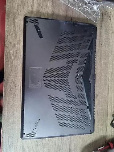 Electronics: Donje kuciste za Clevo P950ER.
✨ ispravno at lalafo.rs — 1 Electronics: Donje kuciste za Clevo P950ER.
✨ ispravno — 1