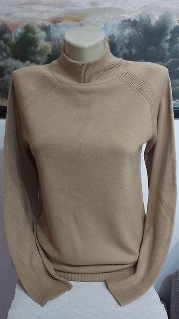 Majica od trikotaže, u odličnom stanju Pogledajte i ostale moje na lalafo.rs — 3 Majica od trikotaže, u odličnom stanju Pogledajte i ostale moje — 3