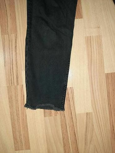 H&M fantasticne farke,bez mana.
Velicina XS na lalafo.rs — 7 H&M fantasticne farke,bez mana.
Velicina XS — 7