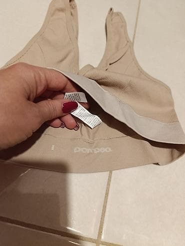 Bešavne ženske top-grudnjake Pompea – set od 3 komada - Model na lalafo.rs — 3 Bešavne ženske top-grudnjake Pompea – set od 3 komada - Model — 3