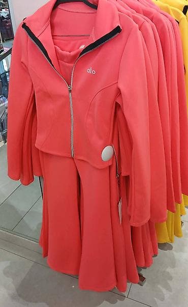 Women's Clothing: Dame komplet trenerka – “alo” set - Dvodijelni set: gornji deo sa at lalafo.rs — 2 Women's Clothing: Dame komplet trenerka – “alo” set - Dvodijelni set: gornji deo sa — 2