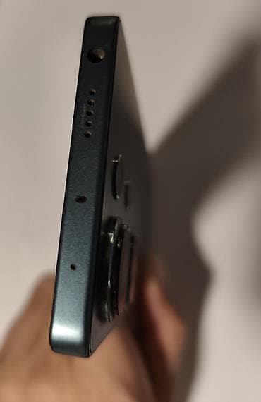 Xiaomi Redmi Note 13 Pro – komplet sa kutijom i originalnim 67W na lalafo.rs — 5 Xiaomi Redmi Note 13 Pro – komplet sa kutijom i originalnim 67W — 5