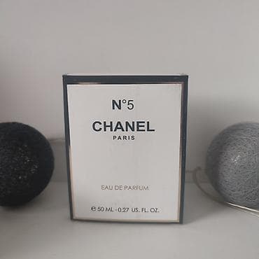 Chanel 5 ženski parfem 50 ml
Odličan kvalitet i trajnost parfema! at lalafo.rs — 1 Chanel 5 ženski parfem 50 ml
Odličan kvalitet i trajnost parfema! — 1