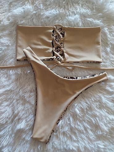 Dvocvetni/reverzibilni bikini set – 2 u 1 - Model: bandeau top bez na lalafo.rs — 3 Dvocvetni/reverzibilni bikini set – 2 u 1 - Model: bandeau top bez — 3