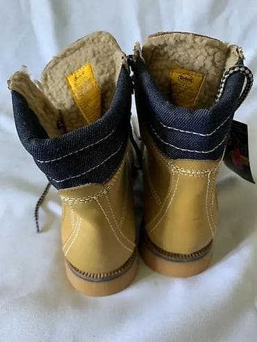 Kids' Footwear: KVALITETNE KOŽNE ČIZME DOCKERS, BROJ 34, 36, AKCIJA! | Kvalitetne at lalafo.rs — 3 Kids' Footwear: KVALITETNE KOŽNE ČIZME DOCKERS, BROJ 34, 36, AKCIJA! | Kvalitetne — 3