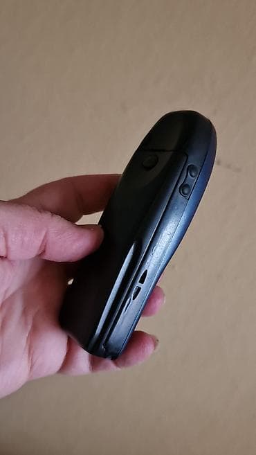 kom sa etiketom: Nokia 3210 mobilni telefon (klasični model) - Ekran: monohromatski sa at lalafo.rs — 3 kom sa etiketom: Nokia 3210 mobilni telefon (klasični model) - Ekran: monohromatski sa — 3