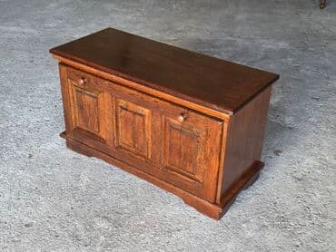 Dressers: Drvena komoda/ormarić za dnevnu sobu ili hodnik - Materijal: puno at lalafo.rs — 1 Dressers: Drvena komoda/ormarić za dnevnu sobu ili hodnik - Materijal: puno — 1