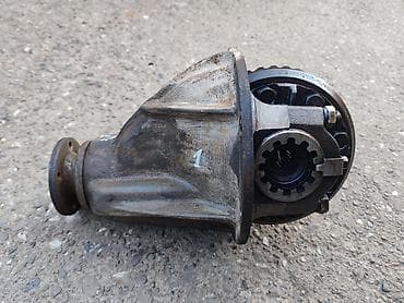 Srce zadnjeg diferencijala Lada 2121 Niva 1.6 br.1. Polovno, ocuvano na lalafo.rs Srce zadnjeg diferencijala Lada 2121 Niva 1.6 br.1. Polovno, ocuvano