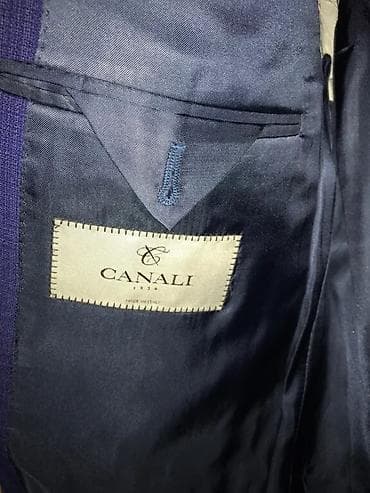 Original CANALI Milano odelo 54
NOVO
100% wolle
Made in Italy
TOP at lalafo.rs — 1 Original CANALI Milano odelo 54
NOVO
100% wolle
Made in Italy
TOP — 1
