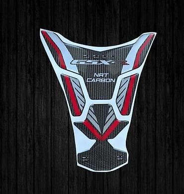 Transport: Tank pad Carbon 3D Protektor Suzuki gsxr tank pad - 2108 📌 Opis: 3D at lalafo.rs — 1 Transport: Tank pad Carbon 3D Protektor Suzuki gsxr tank pad - 2108 📌 Opis: 3D — 1