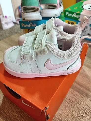 Nike patike za devojcice, jako kratko nosene, bez mana at lalafo.rs — 2 Nike patike za devojcice, jako kratko nosene, bez mana — 2