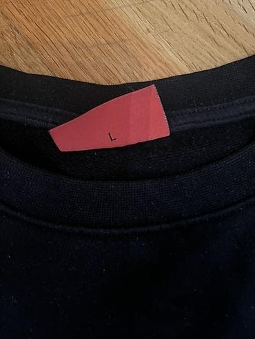 Muški dukser bez kapuljače – HUGO. 1:1 - Boja: crna - Model: klasičan na lalafo.rs — 2 Muški dukser bez kapuljače – HUGO. 1:1 - Boja: crna - Model: klasičan — 2