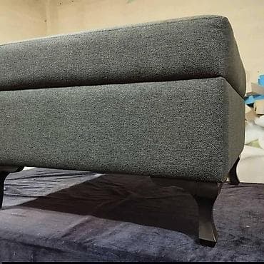 Furniture: Tapacirana klupa/tabure sa prostorom za odlaganje dimenzije 70/70/45 at lalafo.rs — 3 Furniture: Tapacirana klupa/tabure sa prostorom za odlaganje dimenzije 70/70/45 — 3