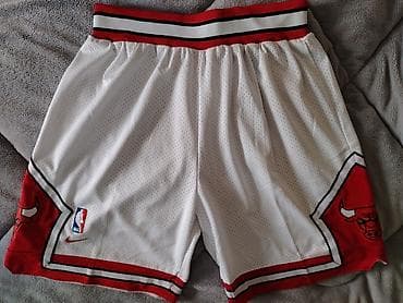NBA Nike šorts – Chicago Bulls, bele boje sa crvenim i crnim na lalafo.rs NBA Nike šorts – Chicago Bulls, bele boje sa crvenim i crnim