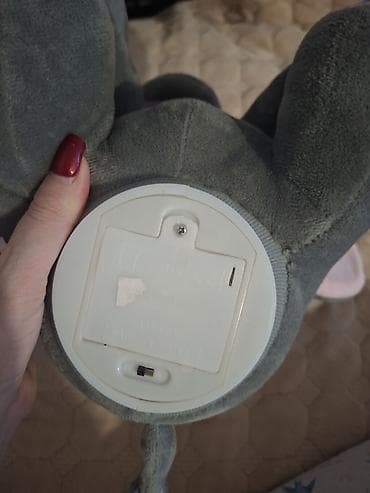 Pevajući plišani slon Flappy – interaktivna igračka - Funkcije: dva na lalafo.rs — 3 Pevajući plišani slon Flappy – interaktivna igračka - Funkcije: dva — 3